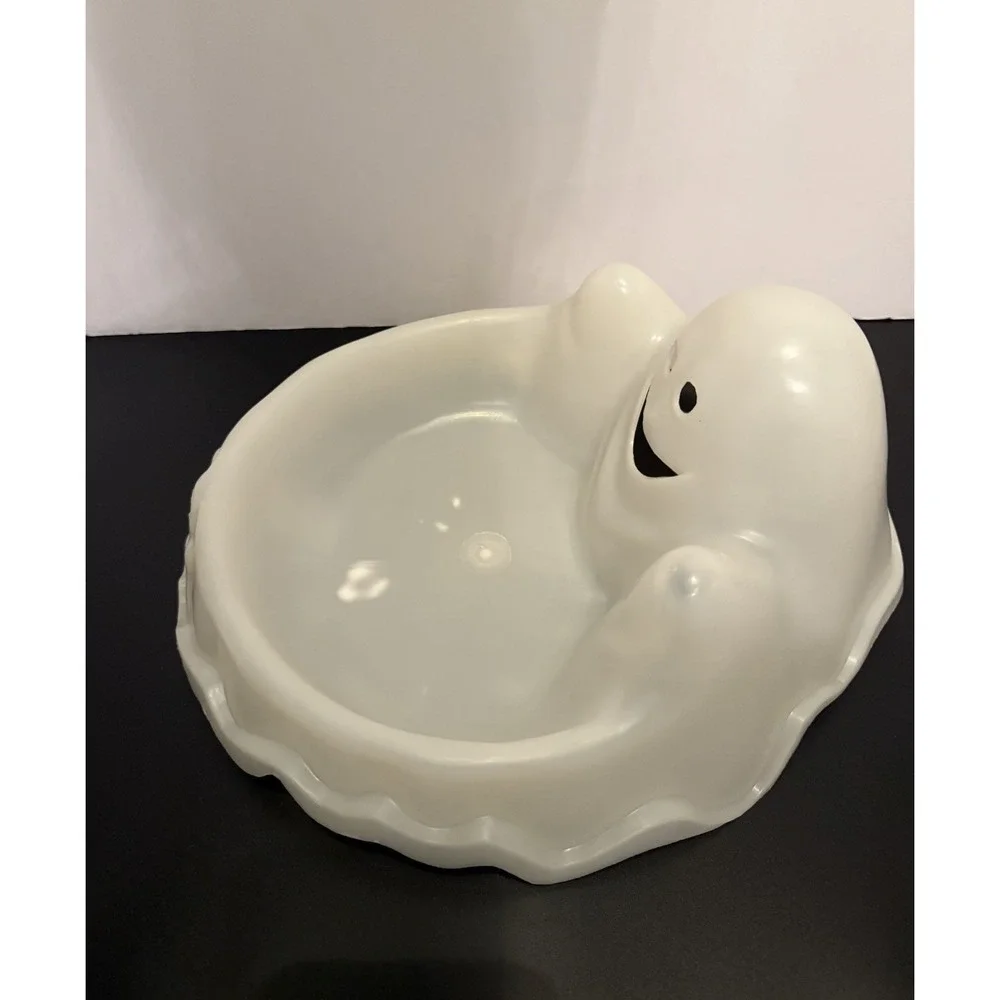Glow in the Dark Plastic Halloween Candy Dish Bowl Molded White‎ Ghost Shape VTG